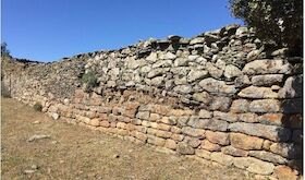 Descubren una entrada desconocida en el yacimiento de Villasviejas del Tamuja en Botija