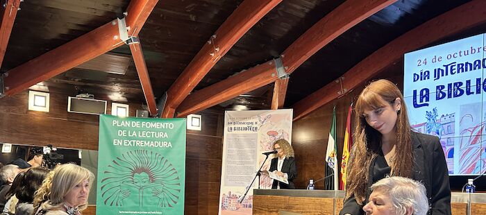 Trujillo acoge Día de las Bibliotecas con talleres infantiles y lectura de fragmentos de Vargas Llosa