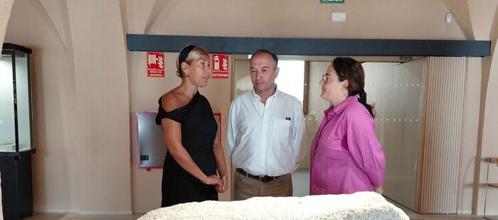 El Museo de Cáceres expone el verraco geminado recuperado en el embalse de Valdecañas