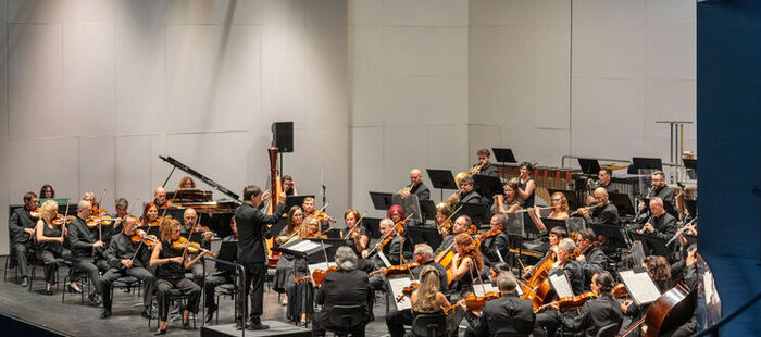 La OEX, dirigida por Roberto Forés, interpretará a Benet Casablancas, Casella y Brahms